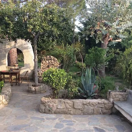 In Sykia Paralia Sikias