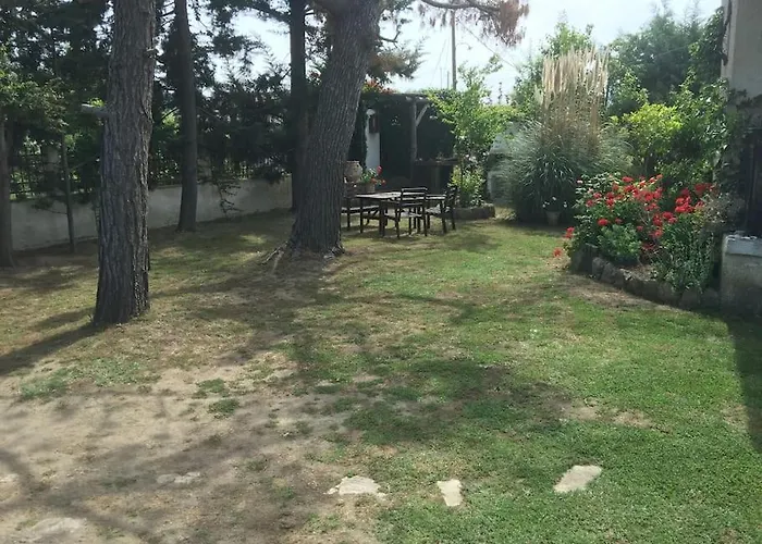 In Sykia Paralia Sikias