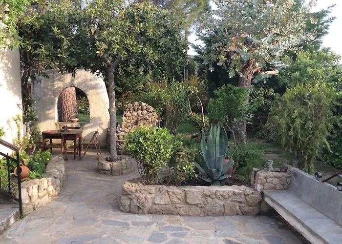 In Sykia Paralia Sikias